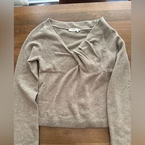 Astr the label size large